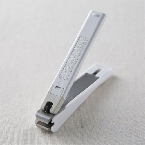 Japan KAI Nail Clippers With Straight Blade ( bloom) Japan KAI Nail Clippers With Straight Blade ( bloom)