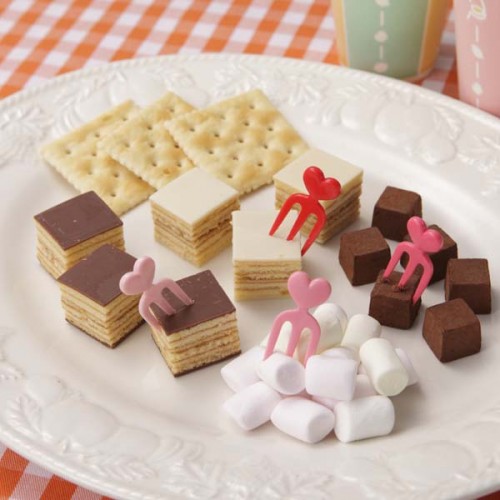 Japan Mama's Assist Lunch Box Food Picks 12 pcs(Heart-Shaped) Japan Mama's Assist Lunch Box Food Picks 12 pcs(Heart-Shaped)