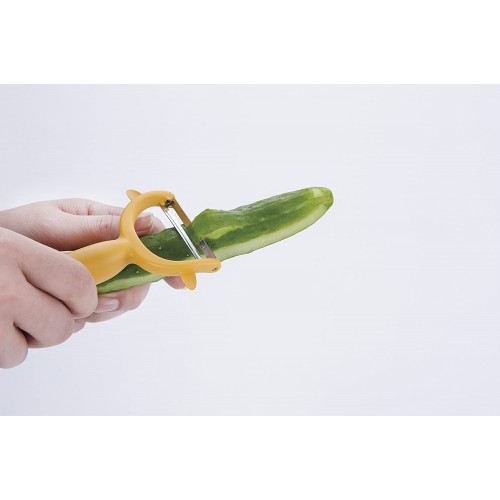 Kai Vegetable Fit Curved Broad Blade Peeler (Yellow)